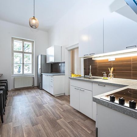 New Town Central Apartment Прага Екстер'єр фото