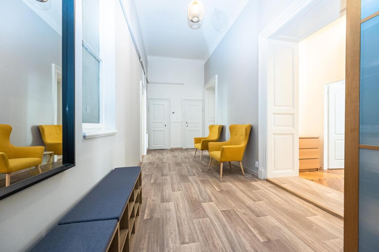 New Town Central Apartment Прага Екстер'єр фото